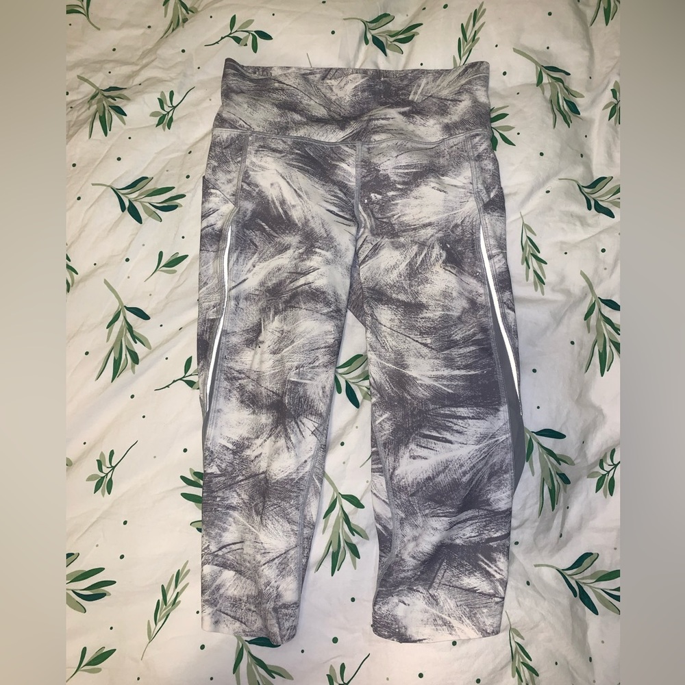Lululemon cropped leggings